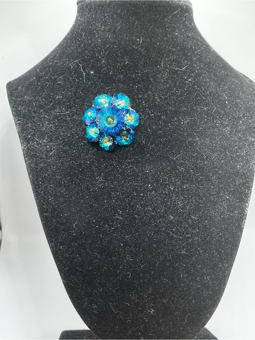 Vintage Rivioli Peacock Blue Floral Glass Rhinestone Brooch